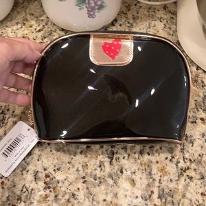 What a Beauty Patent Black Cosmetic Bag W/Heart